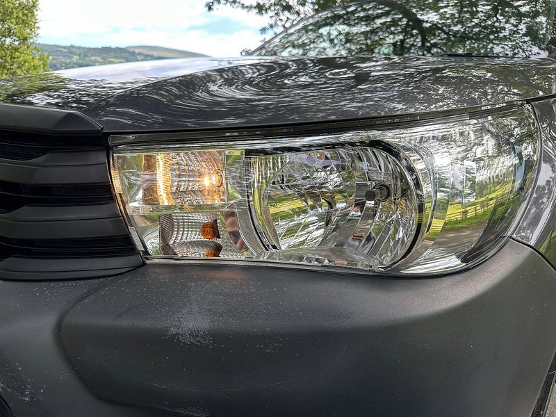Toyota Hilux 2.4 D-4D Active Extra Pickup Extended Cab 4dr Diesel Manual 4WD Euro 6 (s/s) (150 ps) 4dr Manual 2026