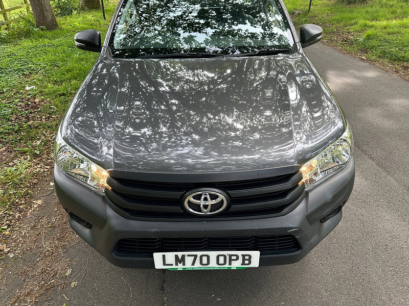 Toyota Hilux 2.4 D-4D Active Extra Pickup Extended Cab 4dr Diesel Manual 4WD Euro 6 (s/s) (150 ps) 4dr Manual 2026