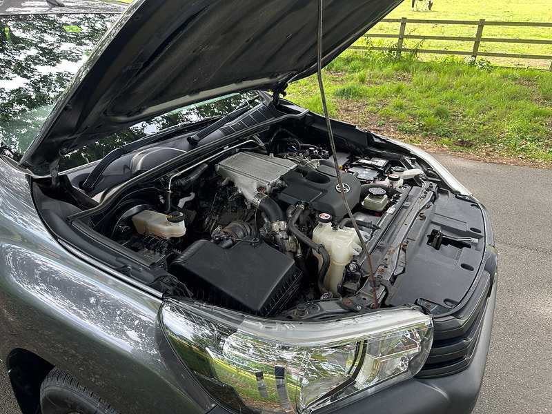 Toyota Hilux 2.4 D-4D Active Extra Pickup Extended Cab 4dr Diesel Manual 4WD Euro 6 (s/s) (150 ps) 4dr Manual 2026