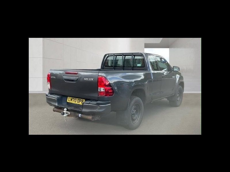 Toyota Hilux 2.4 D-4D Active Extra Pickup Extended Cab 4dr Diesel Manual 4WD Euro 6 (s/s) (150 ps) 4dr Manual 2026