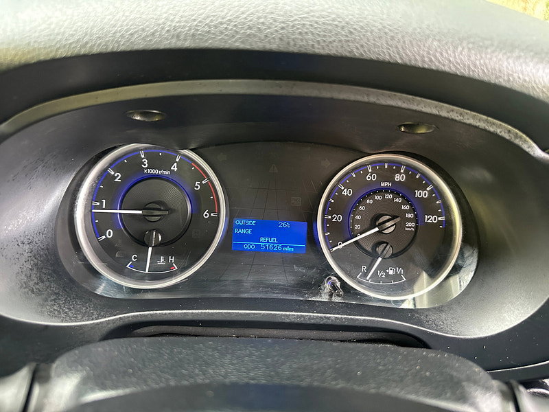 Toyota Hilux 2.4 D-4D Active Extra Pickup Extended Cab 4dr Diesel Manual 4WD Euro 6 (s/s) (150 ps) 4dr Manual 2026
