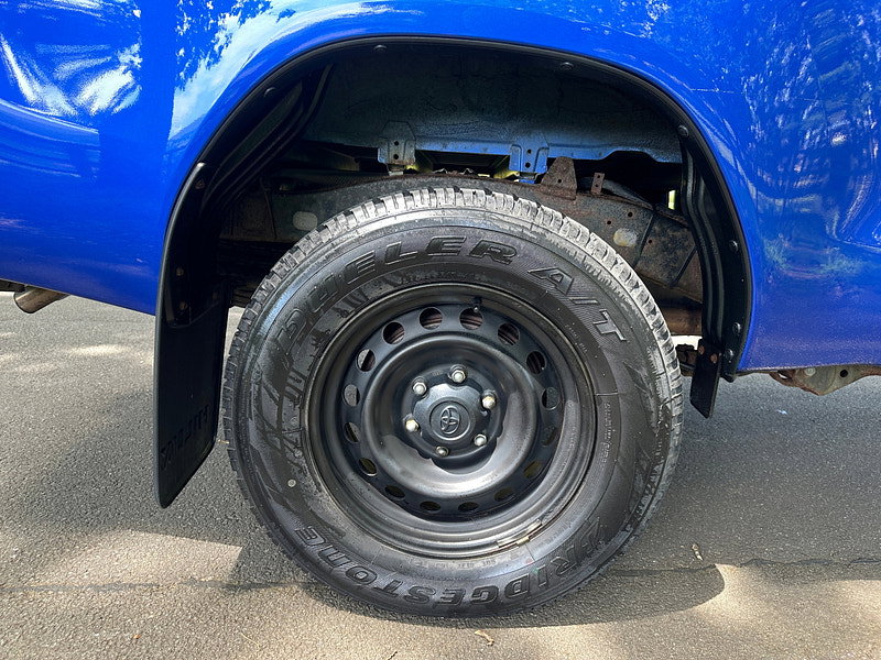 Toyota Hilux 2.4 D-4D Active Extra Pickup Extended Cab 4dr Diesel Manual 4WD Euro 6 (s/s) (150 ps) 4dr Manual 2026