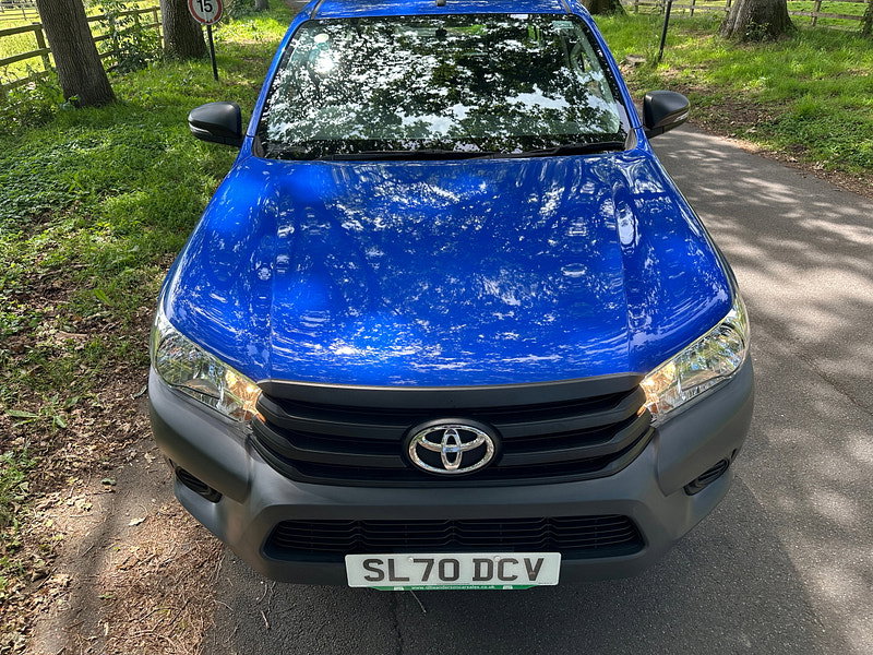 Toyota Hilux 2.4 D-4D Active Extra Pickup Extended Cab 4dr Diesel Manual 4WD Euro 6 (s/s) (150 ps) 4dr Manual 2026