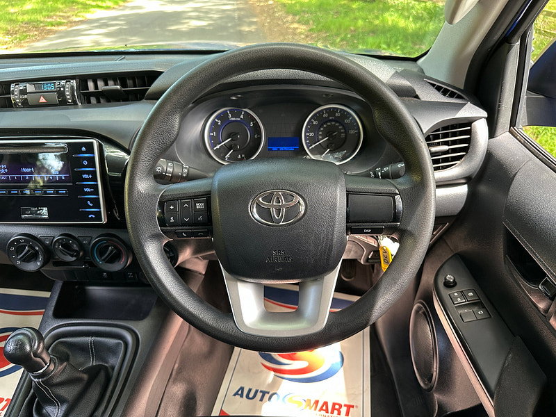 Toyota Hilux 2.4 D-4D Active Extra Pickup Extended Cab 4dr Diesel Manual 4WD Euro 6 (s/s) (150 ps) 4dr Manual 2026