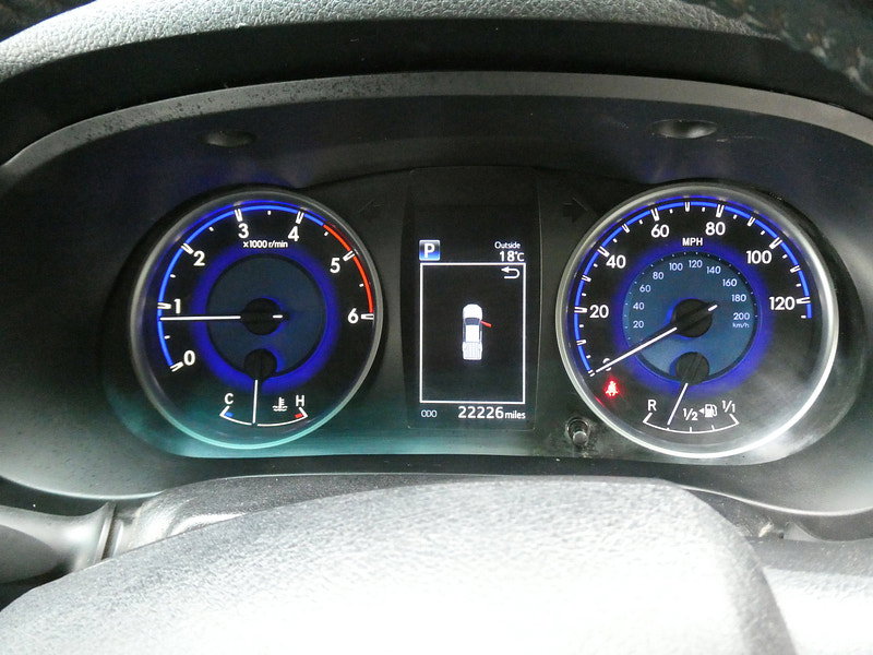 Toyota Hilux 2.4 D-4D Invincible Pickup Double Cab 4dr Diesel Auto 4WD Euro 6 (TSS, 3.5t) (150 ps) 4dr Automatic 2026