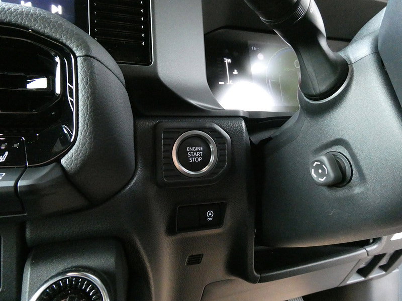 Toyota Land Cruiser 2.8D MHEV Panel Van 5dr Diesel Hybrid Auto 4WD LWB Euro 6 (s/s) (205 ps) 5dr Automatic 2026