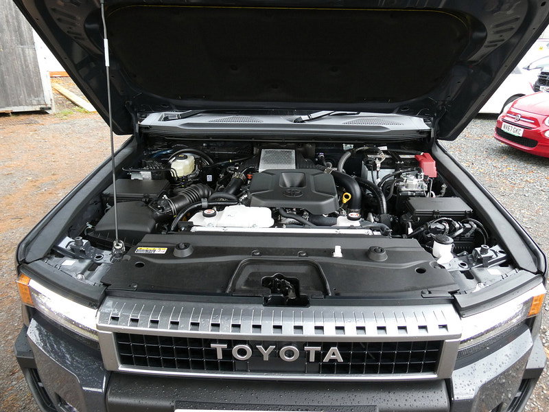 Toyota Land Cruiser 2.8D MHEV Panel Van 5dr Diesel Hybrid Auto 4WD LWB Euro 6 (s/s) (205 ps) 5dr Automatic 2026