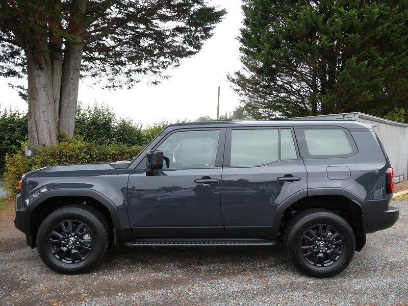 Toyota Land Cruiser 2.8D MHEV Panel Van 5dr Diesel Hybrid Auto 4WD LWB Euro 6 (s/s) (205 ps) 5dr Automatic 2026