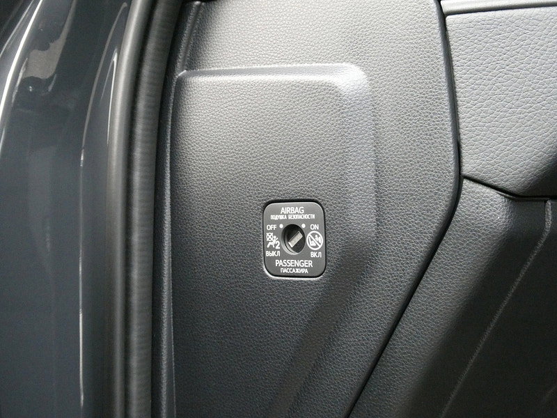 Toyota Land Cruiser 2.8D MHEV Panel Van 5dr Diesel Hybrid Auto 4WD LWB Euro 6 (s/s) (205 ps) 5dr Automatic 2026