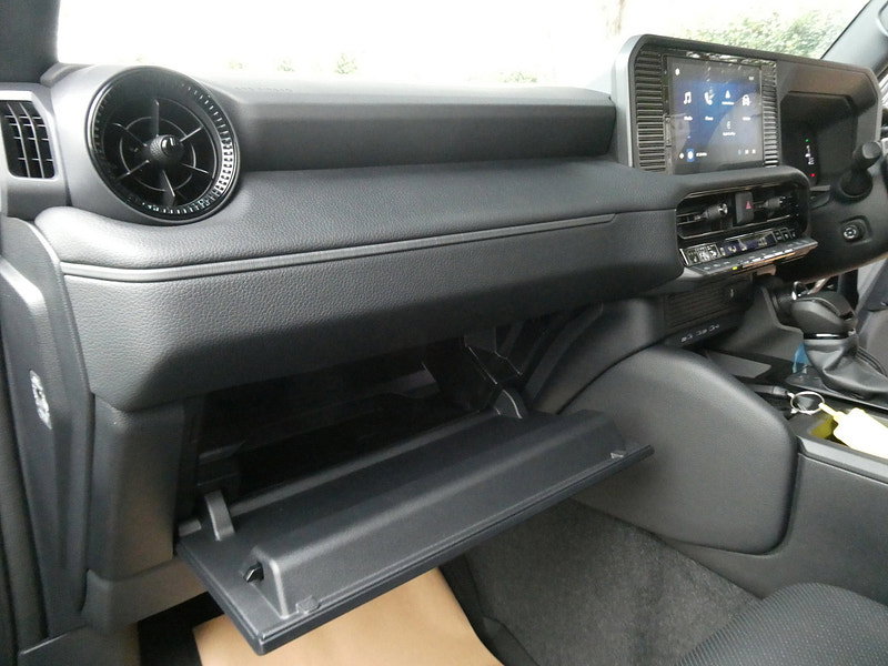 Toyota Land Cruiser 2.8D MHEV Panel Van 5dr Diesel Hybrid Auto 4WD LWB Euro 6 (s/s) (205 ps) 5dr Automatic 2026