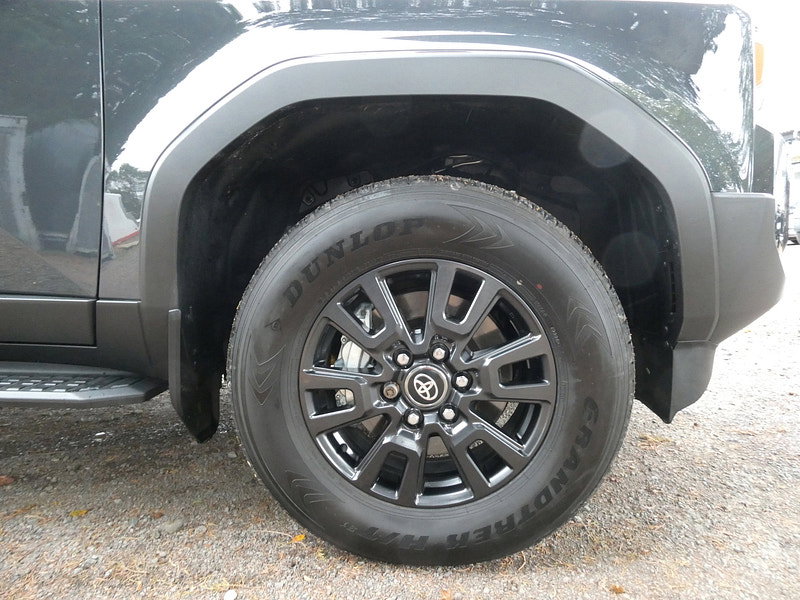 Toyota Land Cruiser 2.8D MHEV Panel Van 5dr Diesel Hybrid Auto 4WD LWB Euro 6 (s/s) (205 ps) 5dr Automatic 2026