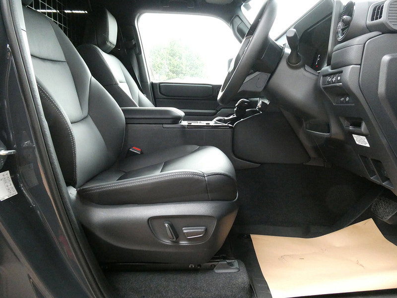 Toyota Land Cruiser 2.8D MHEV Panel Van 5dr Diesel Hybrid Auto 4WD LWB Euro 6 (s/s) (205 ps) 5dr Automatic 2026