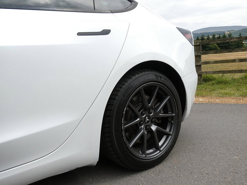Tesla Model 3 Standard Range Plus Saloon 4dr Electric Auto RWD (241 bhp) 4dr Automatic 2026