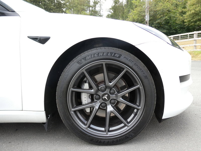 Tesla Model 3 Standard Range Plus Saloon 4dr Electric Auto RWD (241 bhp) 4dr Automatic 2026