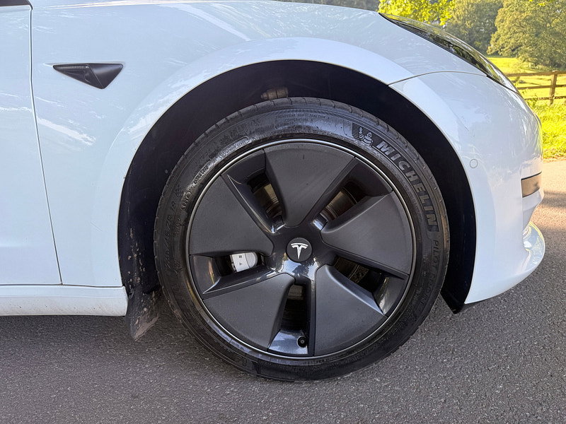 Tesla Model 3 Standard Range Plus Saloon 4dr Electric Auto RWD (241 bhp) 4dr Automatic 2026