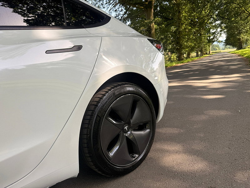 Tesla Model 3 Standard Range Plus Saloon 4dr Electric Auto RWD (241 bhp) 4dr Automatic 2026