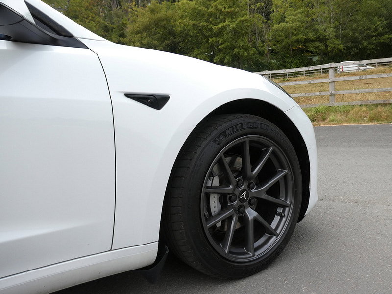 Tesla Model 3 Standard Range Plus Saloon 4dr Electric Auto RWD (241 bhp) 4dr Automatic 2026