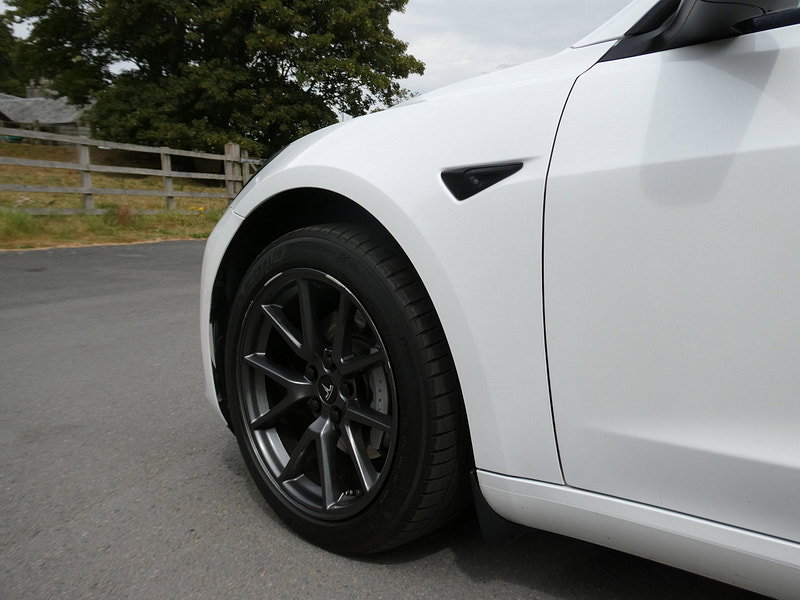 Tesla Model 3 Standard Range Plus Saloon 4dr Electric Auto RWD (241 bhp) 4dr Automatic 2026