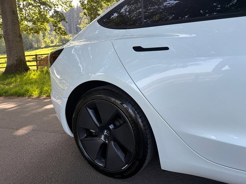Tesla Model 3 Standard Range Plus Saloon 4dr Electric Auto RWD (241 bhp) 4dr Automatic 2026