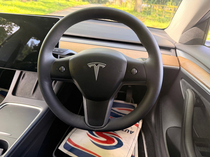 Tesla Model 3 Standard Range Plus Saloon 4dr Electric Auto RWD (241 bhp) 4dr Automatic 2026