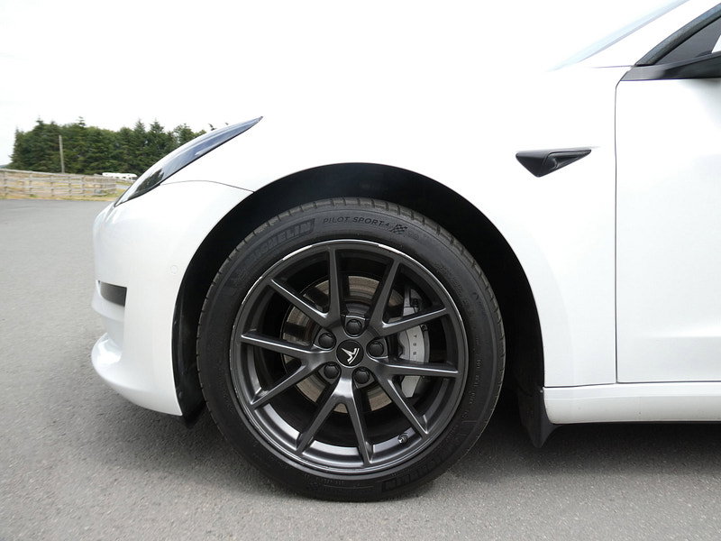 Tesla Model 3 Standard Range Plus Saloon 4dr Electric Auto RWD (241 bhp) 4dr Automatic 2026