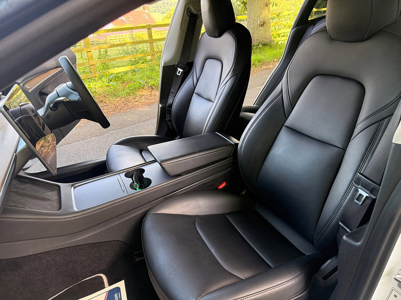 Tesla Model 3 Standard Range Plus Saloon 4dr Electric Auto RWD (241 bhp) 4dr Automatic 2026