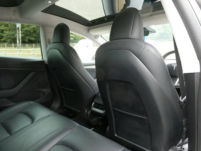 Tesla Model 3 Standard Range Plus Saloon 4dr Electric Auto RWD (241 bhp) 4dr Automatic 2026