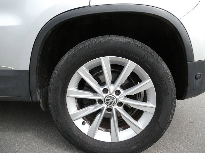 Volkswagen Tiguan 2.0 TDI BlueMotion Tech SE SUV 5dr Diesel Manual 4WD Euro 5 (s/s) (140 ps) 5dr Manual 2026