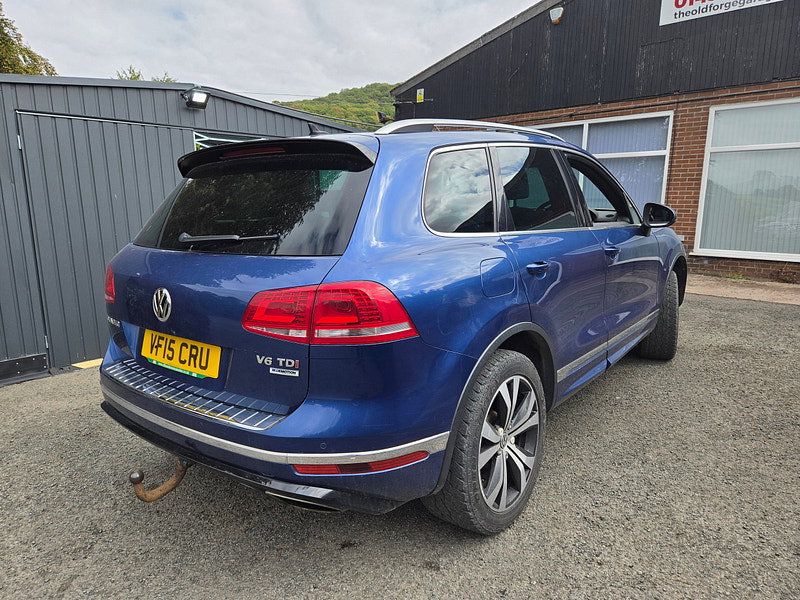 Volkswagen Touareg 3.0 TDI V6 BlueMotion Tech R-Line SUV 5dr Diesel Tiptronic 4WD Euro 6 (s/s) (262 ps) 5dr Automatic 2026
