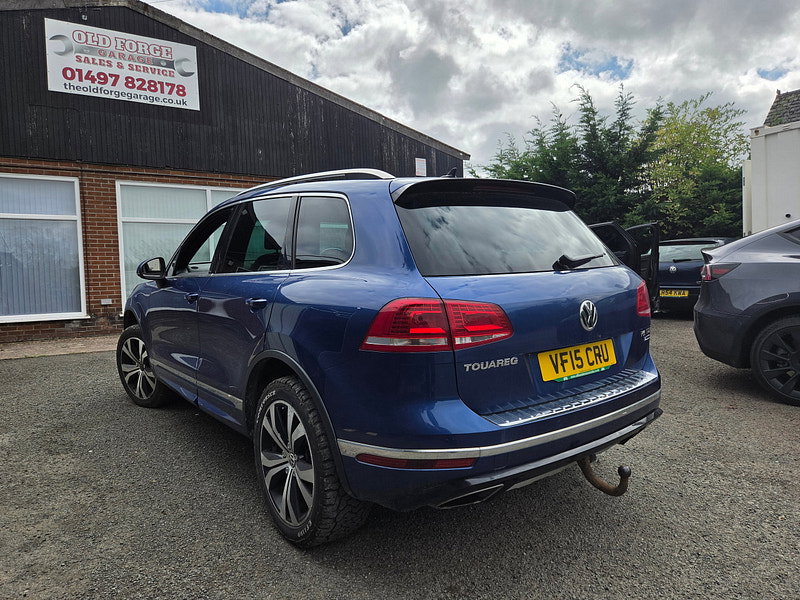 Volkswagen Touareg 3.0 TDI V6 BlueMotion Tech R-Line SUV 5dr Diesel Tiptronic 4WD Euro 6 (s/s) (262 ps) 5dr Automatic 2026