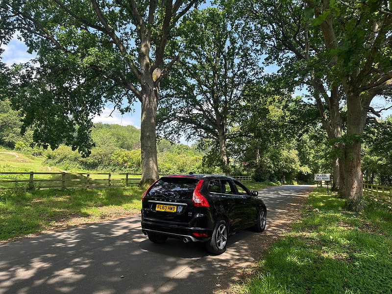 Volvo XC60 2.4 D5 R-Design Nav SUV 5dr Diesel Geartronic AWD Euro 5 (215 ps) 5dr Automatic 2026