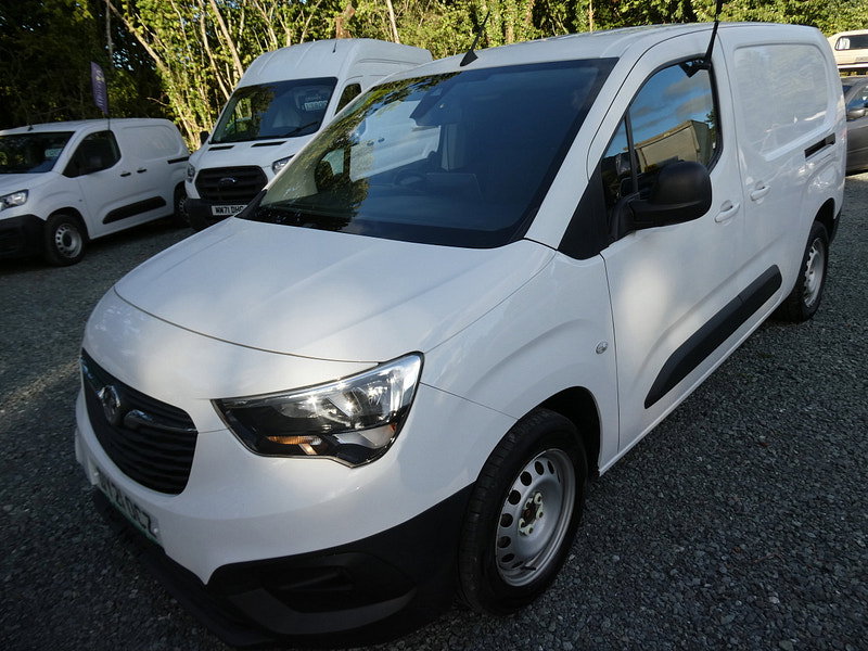 Vauxhall Combo 1.5 Turbo D 2300 Edition Panel Van 4dr Diesel Auto L2 H1 Euro 6 (s/s) (130 ps) 4dr Automatic 2026