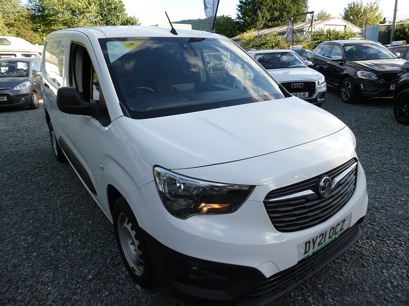 Vauxhall Combo 1.5 Turbo D 2300 Edition Panel Van 4dr Diesel Auto L2 H1 Euro 6 (s/s) (130 ps) 4dr Automatic 2026