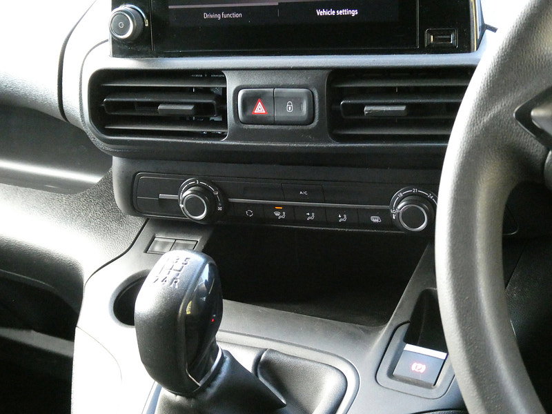 Vauxhall Combo 1.5 Turbo D 2300 Sportive Panel Van 4dr Diesel Manual L1 H1 Euro 6 (100 ps) 4dr Manual 2026