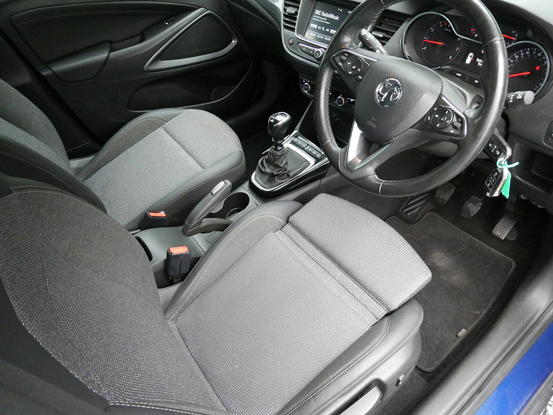 Vauxhall Crossland 1.2 Turbo Elite SUV 5dr Petrol Manual Euro 6 (s/s) (110 ps) 5dr Manual 2026