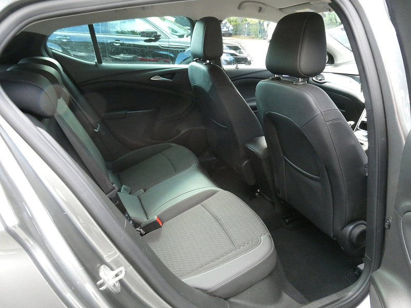 Vauxhall Astra 1.4i Turbo Griffin Hatchback 5dr Petrol Manual Euro 6 (s/s) (150 ps) 5dr Manual 2026