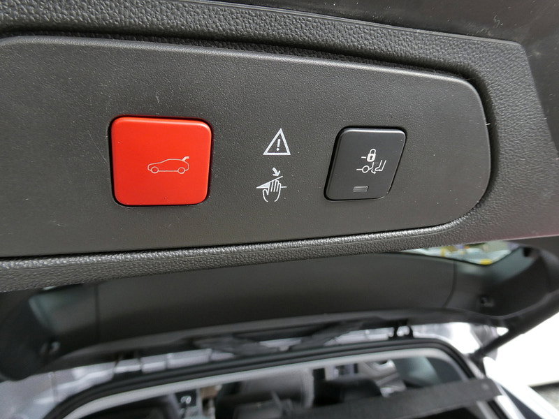 Vauxhall Grandland X 1.2 Turbo Sport Nav SUV 5dr Petrol Manual Euro 6 (s/s) (130 ps) 5dr Manual 2026