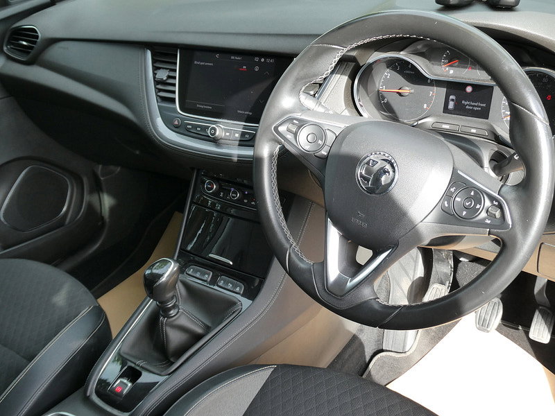 Vauxhall Grandland X 1.2 Turbo Sport Nav SUV 5dr Petrol Manual Euro 6 (s/s) (130 ps) 5dr Manual 2026