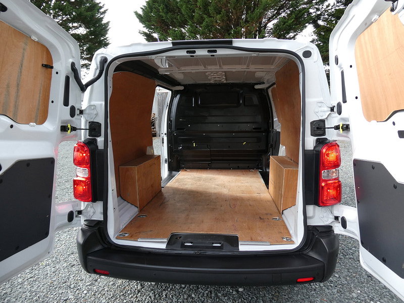 Vauxhall Vivaro 1.5 Turbo D 2900 Dynamic Panel Van 6dr Diesel Manual L2 H1 Euro 6 (s/s) (100 ps) 6dr Manual 2026