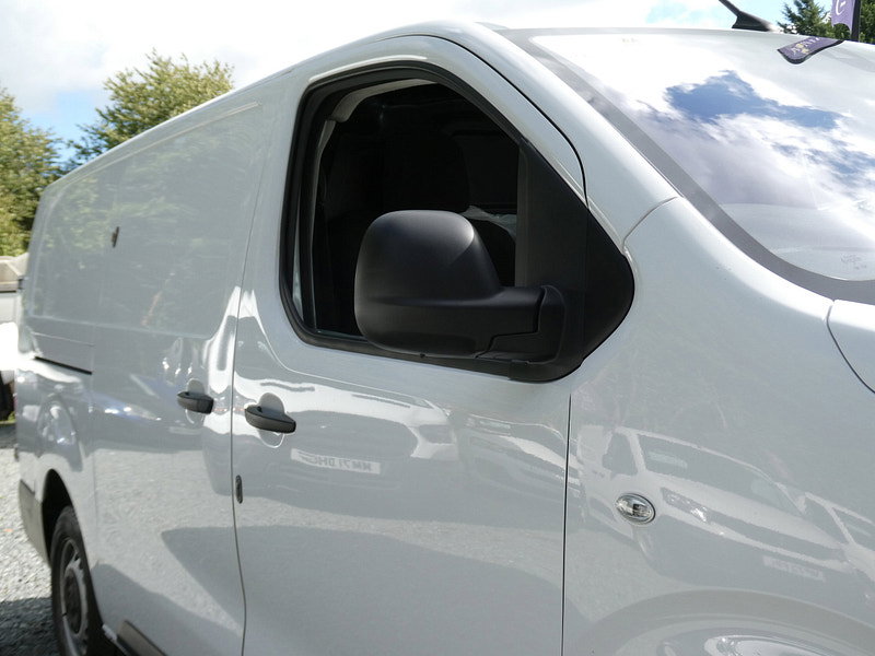 Vauxhall Vivaro 1.5 Turbo D 2900 Dynamic Panel Van 6dr Diesel Manual L2 H1 Euro 6 (s/s) (100 ps) 6dr Manual 2026