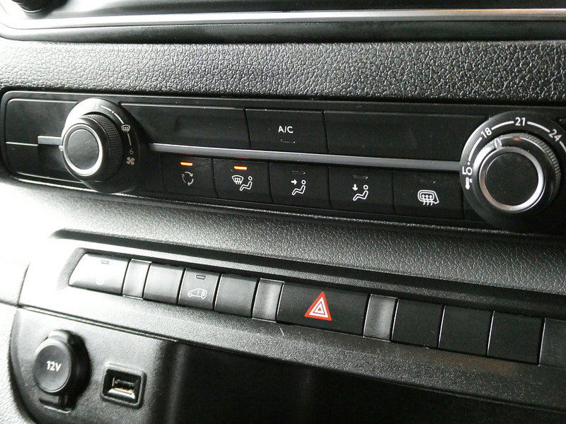 Vauxhall Vivaro 1.5 Turbo D 2900 Sportive Panel Van 5dr Diesel Manual L2 H1 Euro 6 (s/s) (100 ps) 5dr Manual 2026