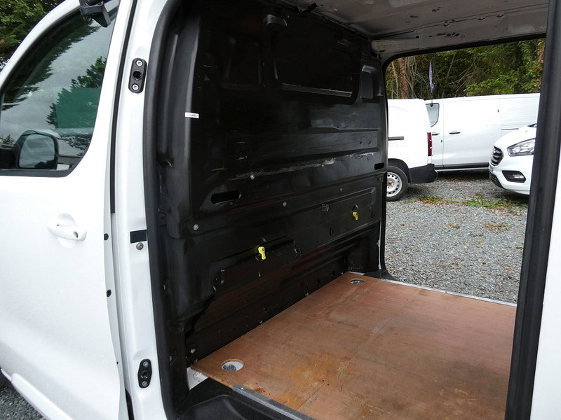 Vauxhall Vivaro 1.5 Turbo D 2900 Sportive Panel Van 5dr Diesel Manual L2 H1 Euro 6 (s/s) (100 ps) 5dr Manual 2026