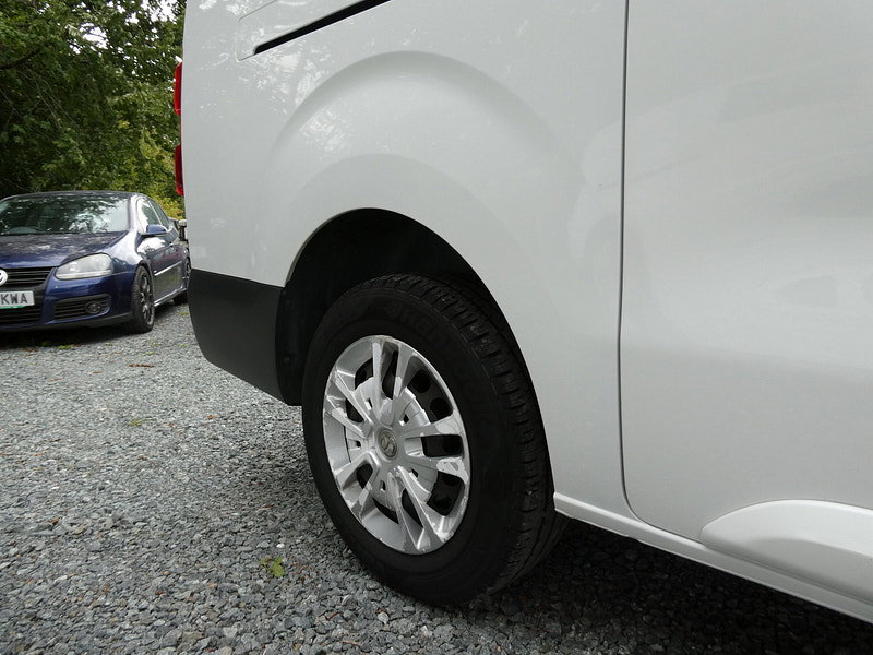Vauxhall Vivaro 1.5 Turbo D 2900 Sportive Panel Van 5dr Diesel Manual L2 H1 Euro 6 (s/s) (100 ps) 5dr Manual 2026