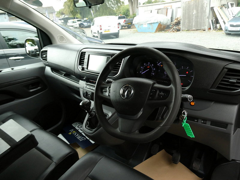 Vauxhall Vivaro 1.5 Turbo D 2900 Sportive Panel Van 5dr Diesel Manual L2 H1 Euro 6 (s/s) (100 ps) 5dr Manual 2026