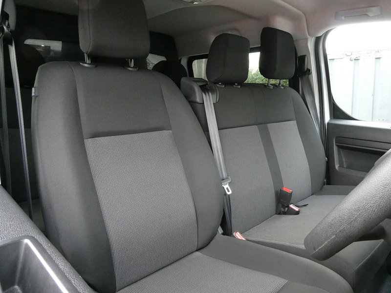 Vauxhall Vivaro 2.0 Turbo D Prime XL Crew Van Double Cab 6dr Diesel Manual LWB Euro 6 (145 ps) 6dr Manual 2026