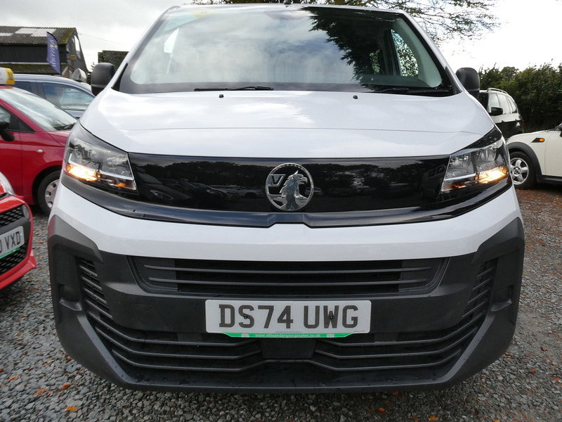 Vauxhall Vivaro 2.0 Turbo D Prime XL Crew Van Double Cab 6dr Diesel Manual LWB Euro 6 (145 ps) 6dr Manual 2026