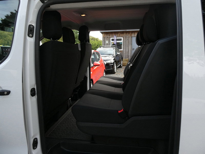 Vauxhall Vivaro 2.0 Turbo D Prime XL Crew Van Double Cab 6dr Diesel Manual LWB Euro 6 (145 ps) 6dr Manual 2026