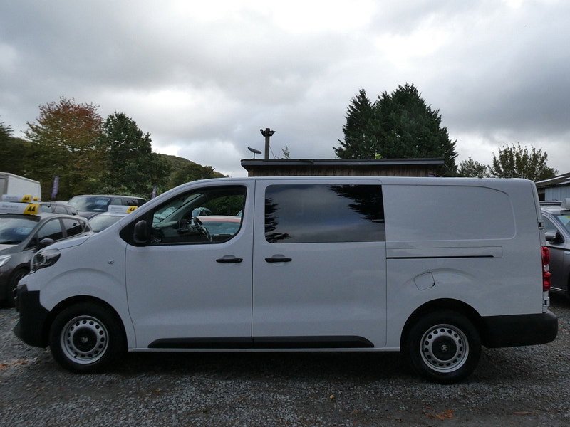 Vauxhall Vivaro 2.0 Turbo D Prime XL Crew Van Double Cab 6dr Diesel Manual LWB Euro 6 (145 ps) 6dr Manual 2026
