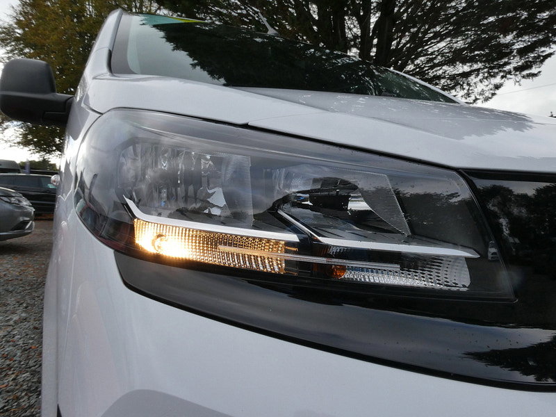 Vauxhall Vivaro 2.0 Turbo D Prime XL Crew Van Double Cab 6dr Diesel Manual LWB Euro 6 (145 ps) 6dr Manual 2026