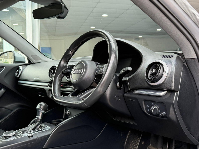 Audi A3 1.4 TFSIe 40 e-tron Sportback S Tronic Euro 6 (s/s) 5dr 8.8kWh 5dr Automatic 2026